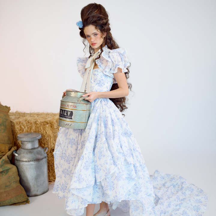 The Duchess Tournure