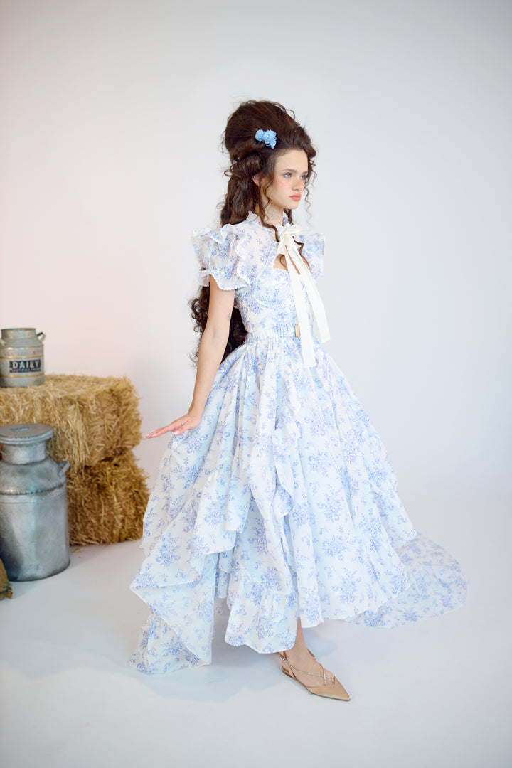 The Duchess Tournure