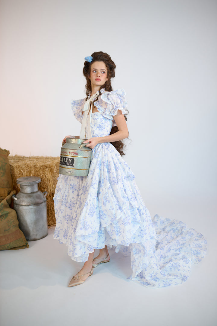 The Duchess Tournure